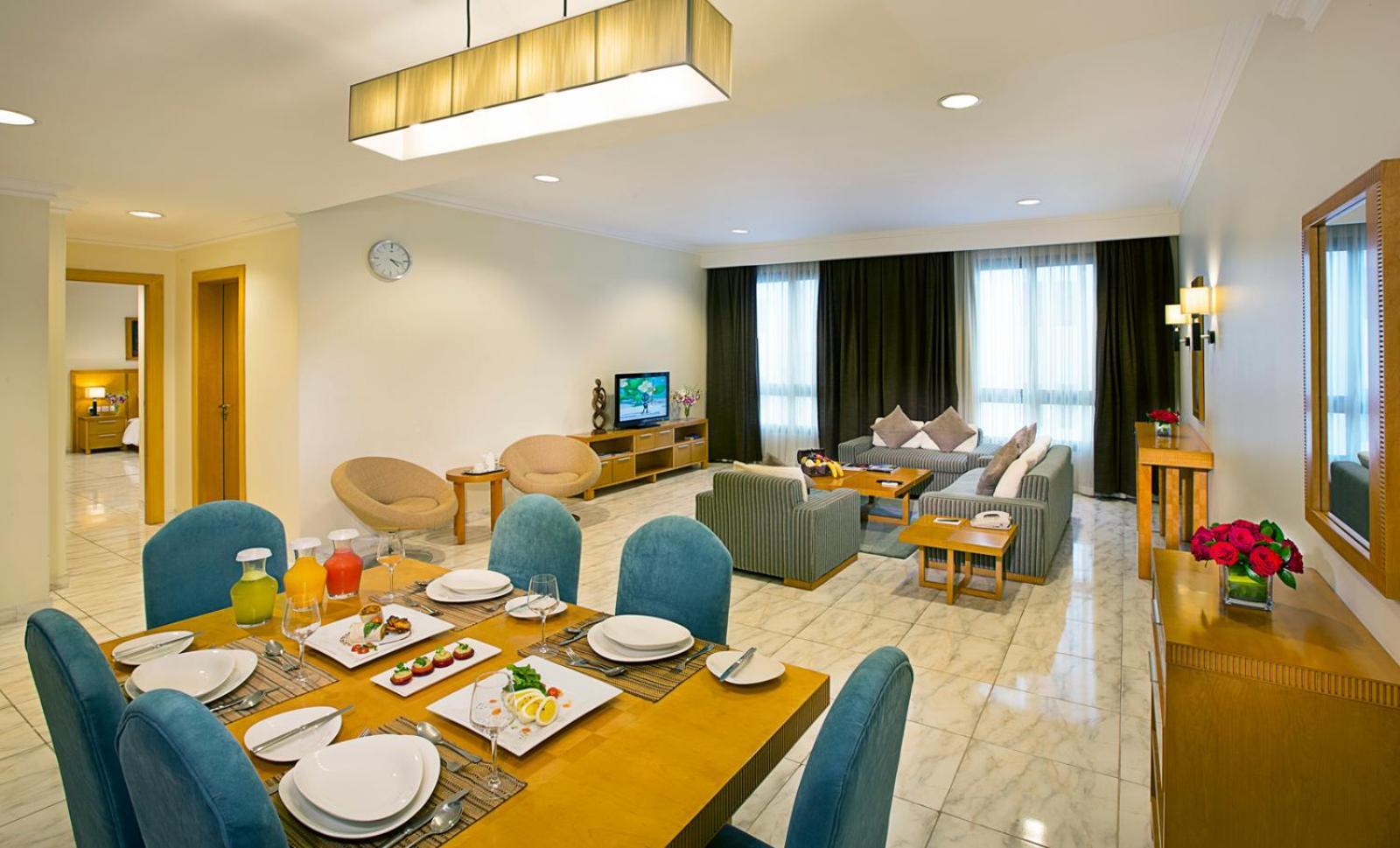 City Seasons Hotel & Suites Маскат Экстерьер фото
