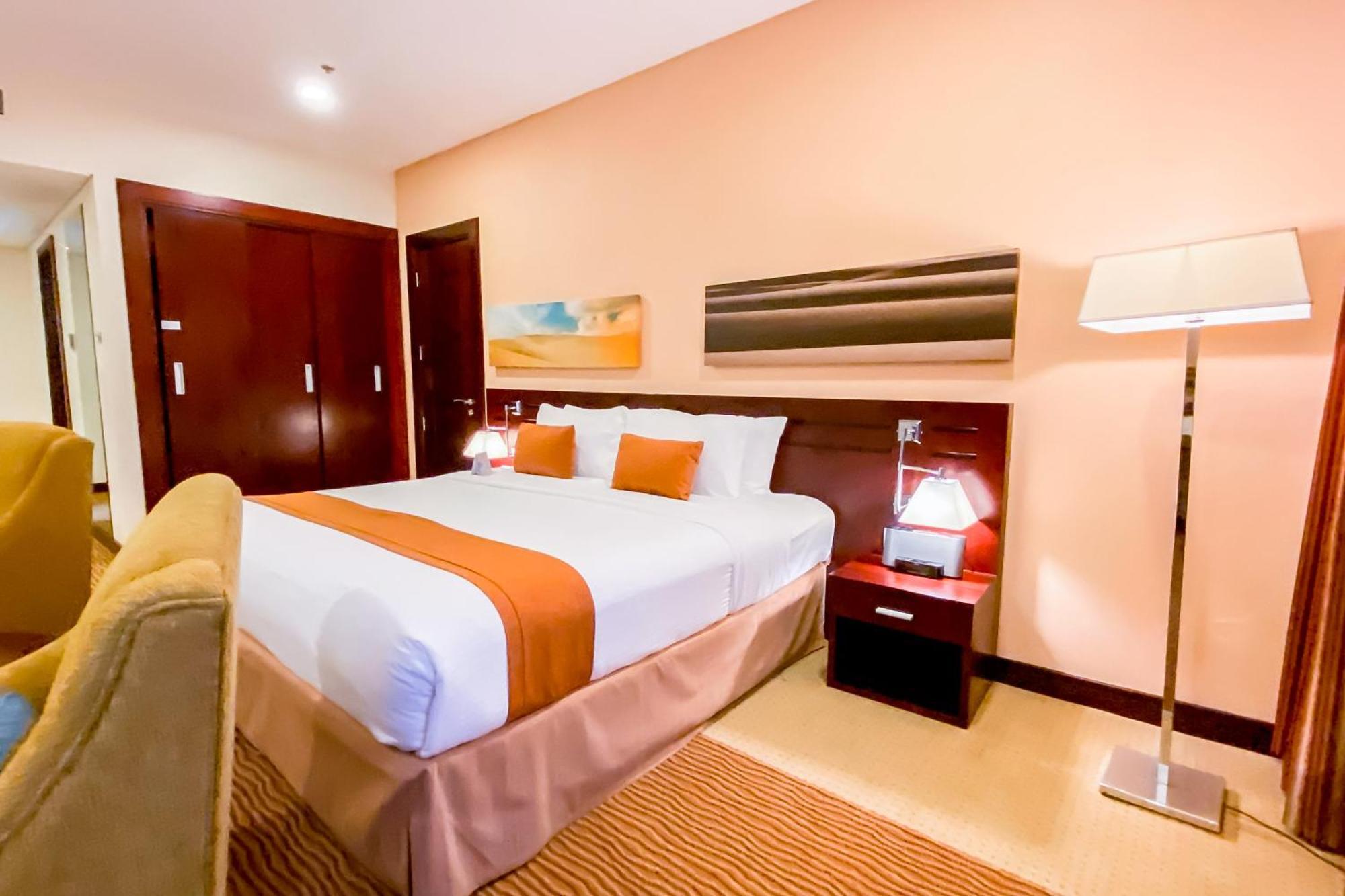 City Seasons Hotel & Suites Маскат Экстерьер фото