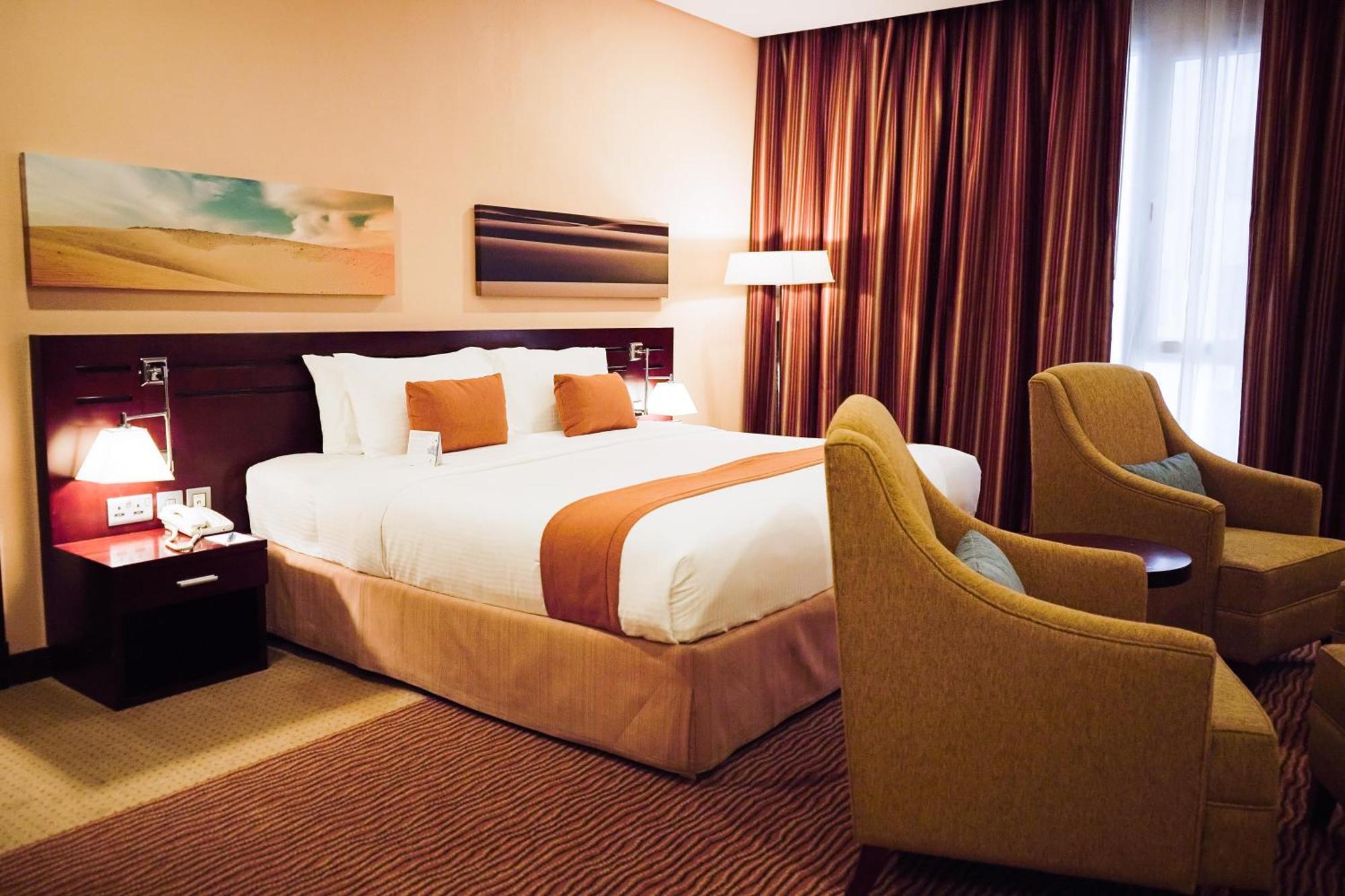 City Seasons Hotel & Suites Маскат Экстерьер фото