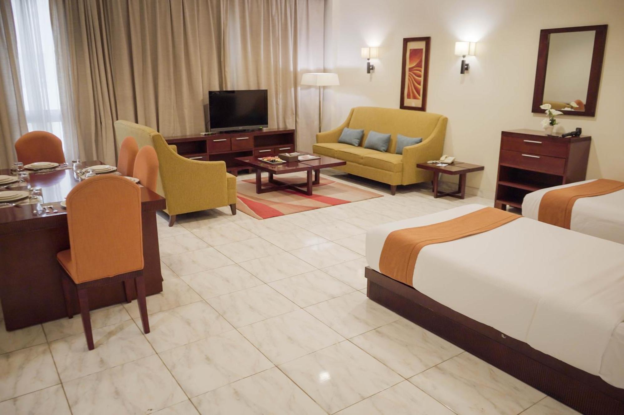 City Seasons Hotel & Suites Маскат Номер фото